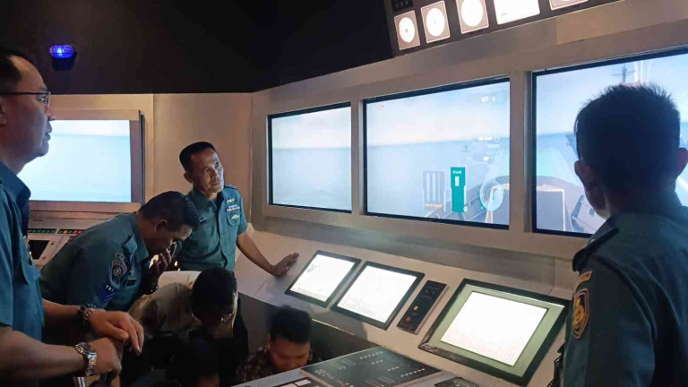 Battleship Simulator at the Naval Museum